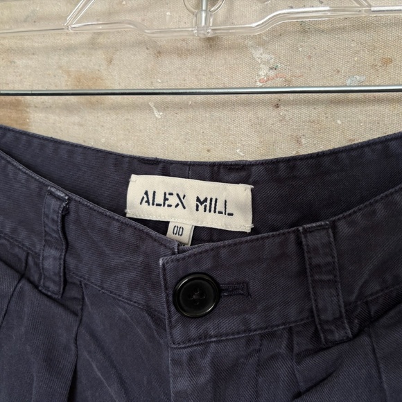 Alex Mill Keaton Cotton and Lyocell-Blend Tapered Pleated Pants - Picture 3 of 5